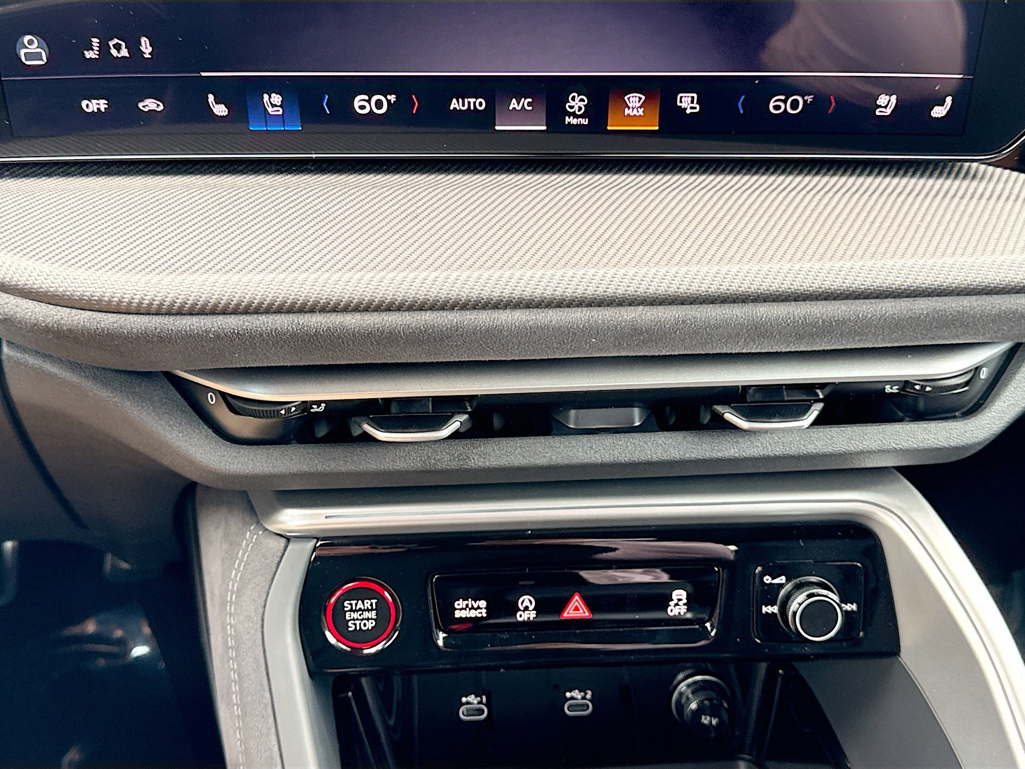 New 2025 Audi SQ5 Premium Plus image 33