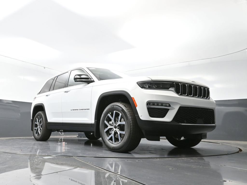 New 2025 Jeep Grand Cherokee Limited w/ Luxury Tech Group II image 36