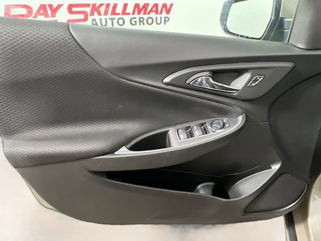 Used 2024 Chevrolet Malibu LT image 30