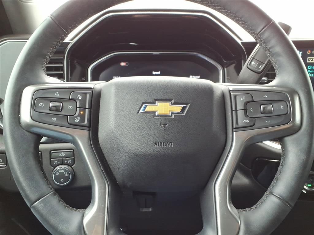Used 2024 Chevrolet Silverado 1500 LT image 24