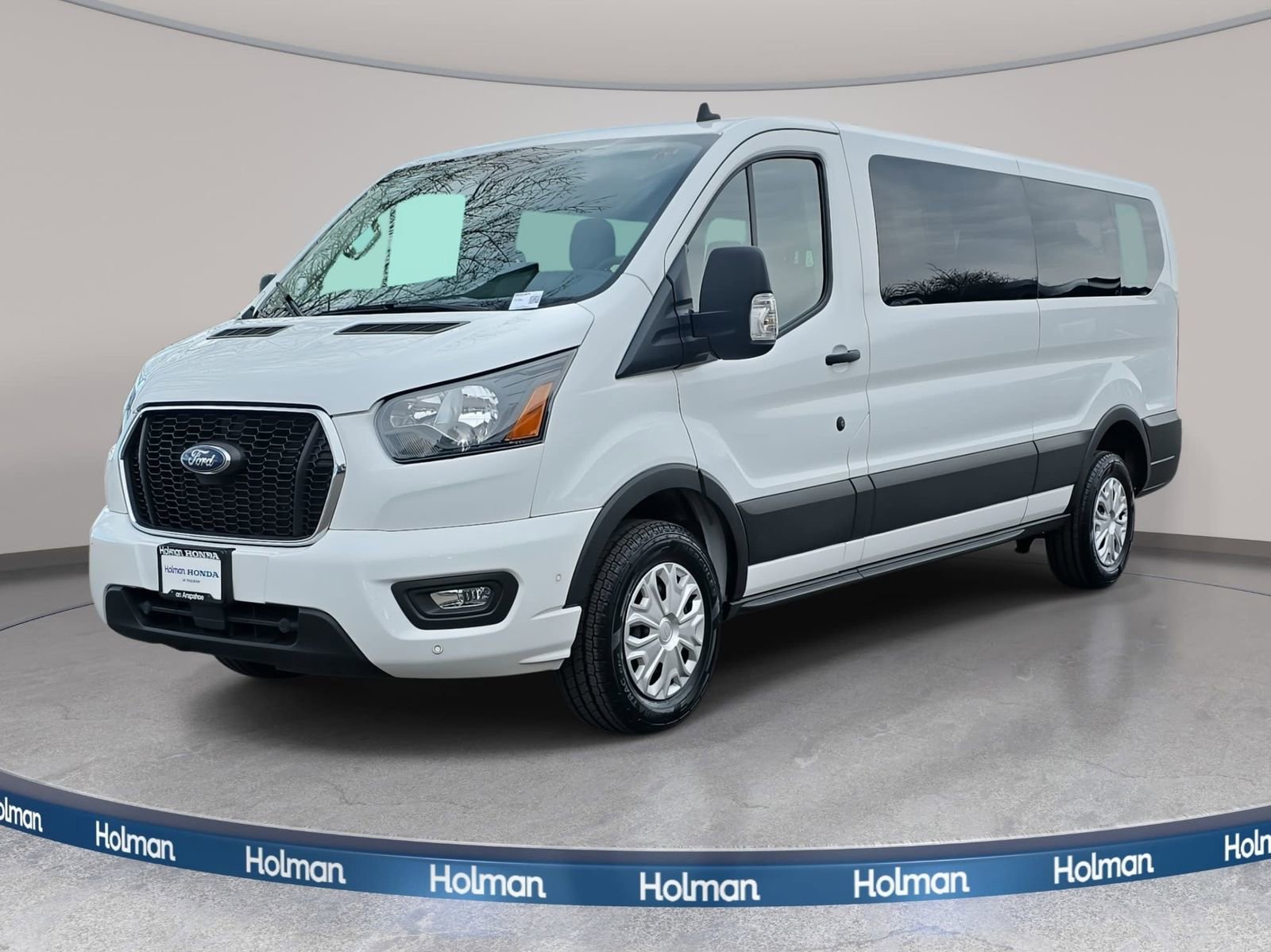 Used 2023 Ford Transit 350 XLT image 1