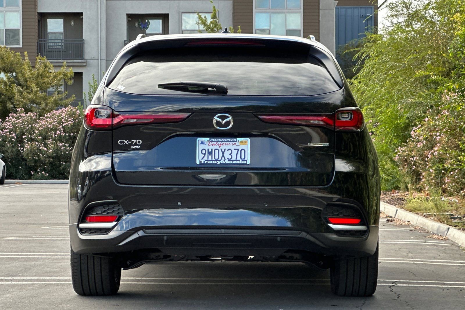 Certified 2025 MAZDA CX-70 Plug-In Hybrid w/ Premium Pkg image 6
