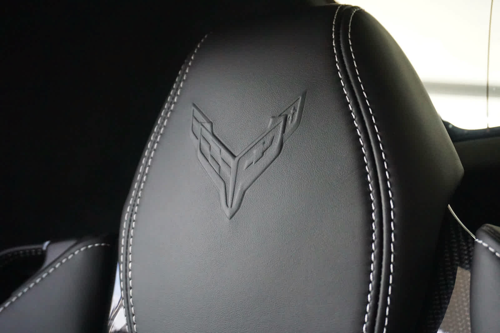 New 2027 Chevrolet Corvette Grand Sport w/ Stealth Interior Trim Package RWD image 19