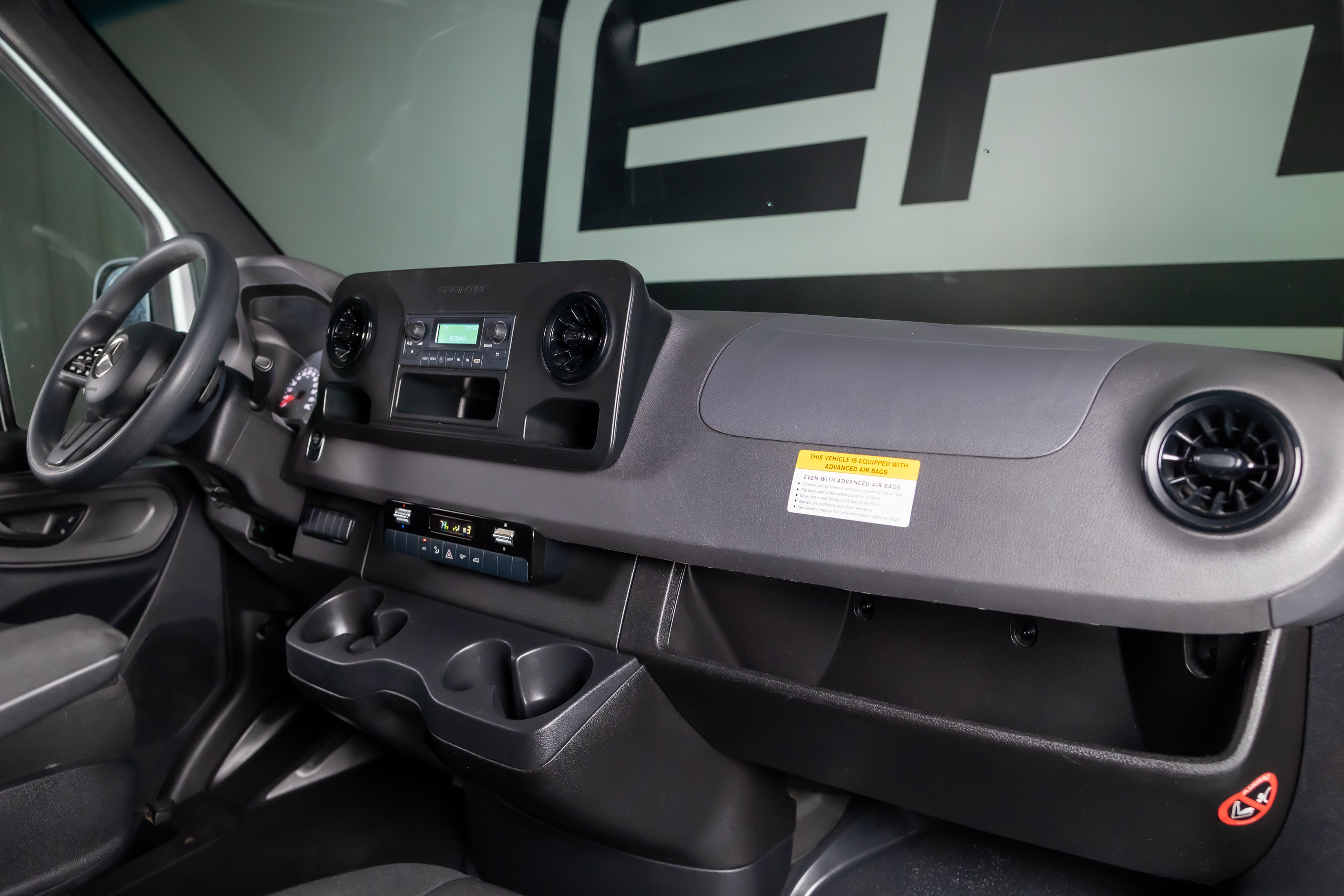 Used 2023 Mercedes-Benz Sprinter 2500 image 7