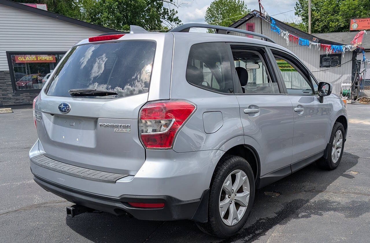 Used 2016 Subaru Forester 2.5i Premium w/ All-Weather Package AWD/4WD image 5