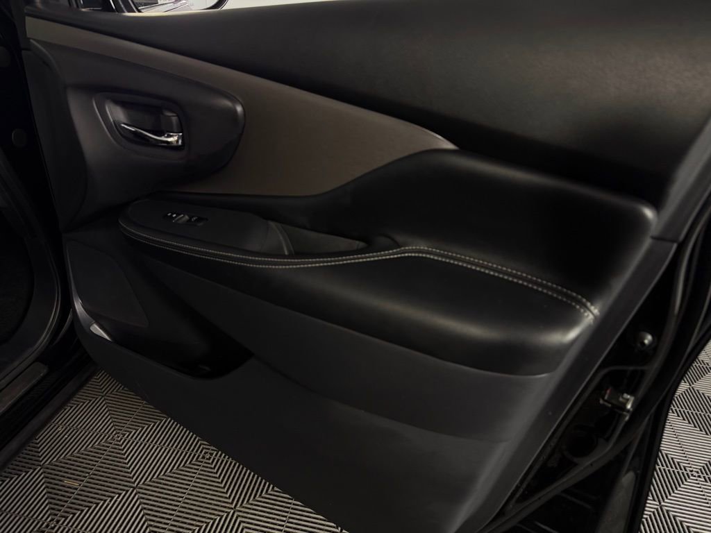 Used 2024 Nissan Murano SV w/ SV Midnight Edition Package image 31