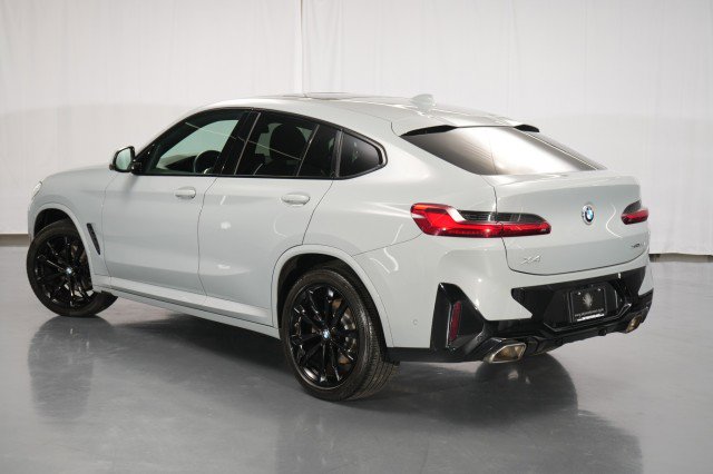 Used 2022 BMW X4 xDrive30i w/ M Sport Package 2 image 15
