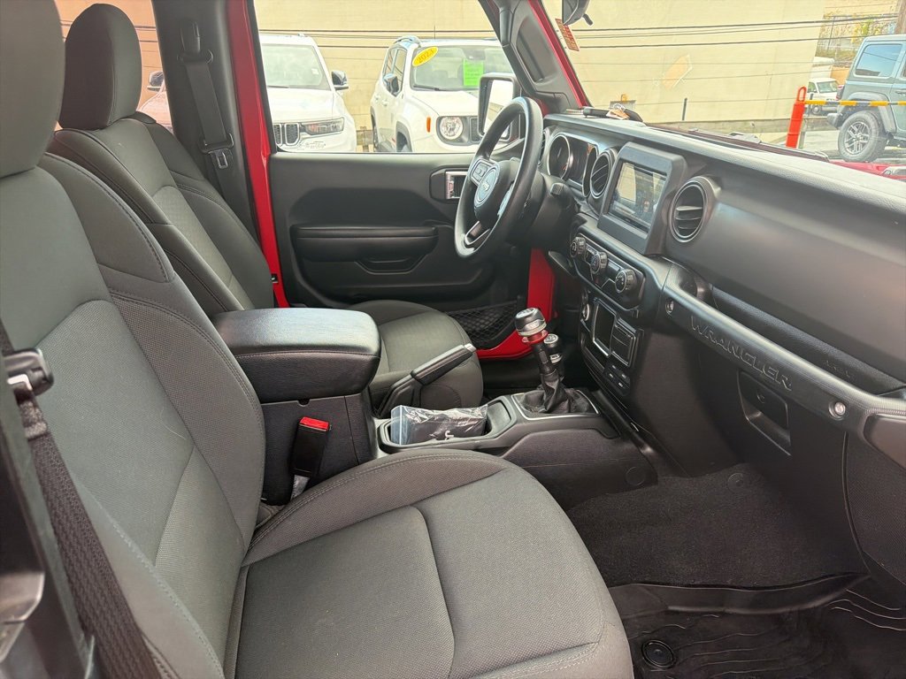 Used 2021 Jeep Wrangler Sport image 19