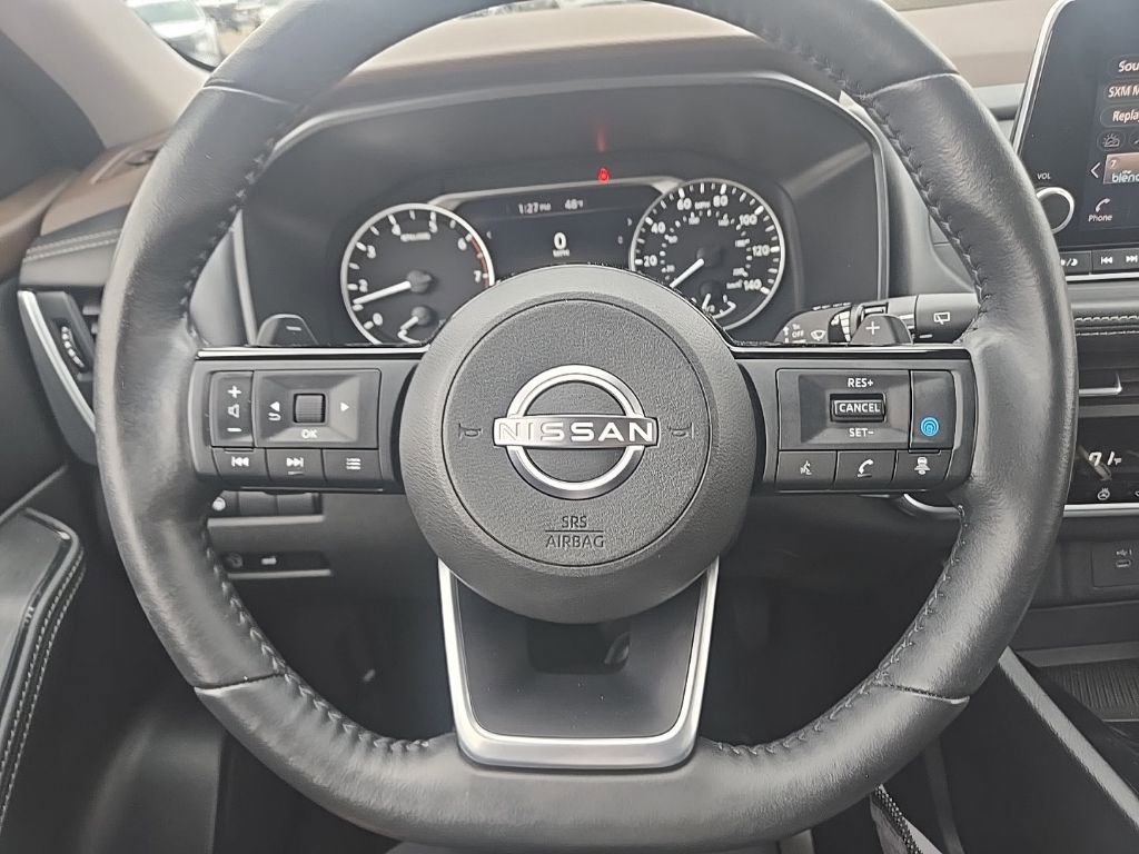 Used 2023 Nissan Rogue SV w/ SV Premium B Package image 16