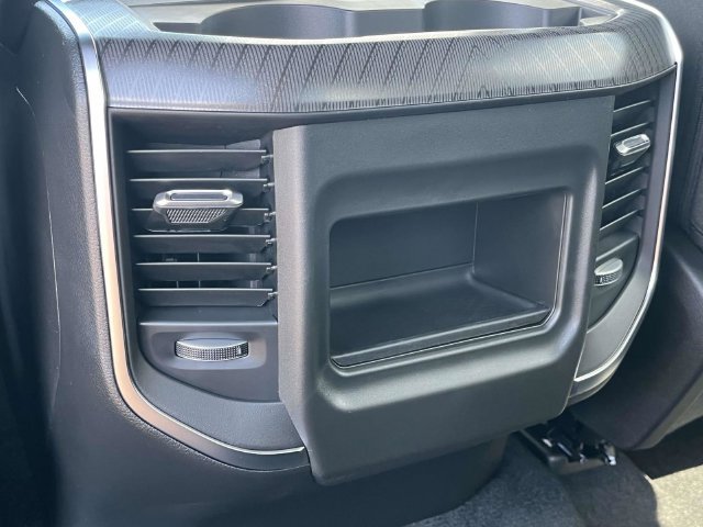 New 2027 RAM 1500 4x4 Crew Cab image 16