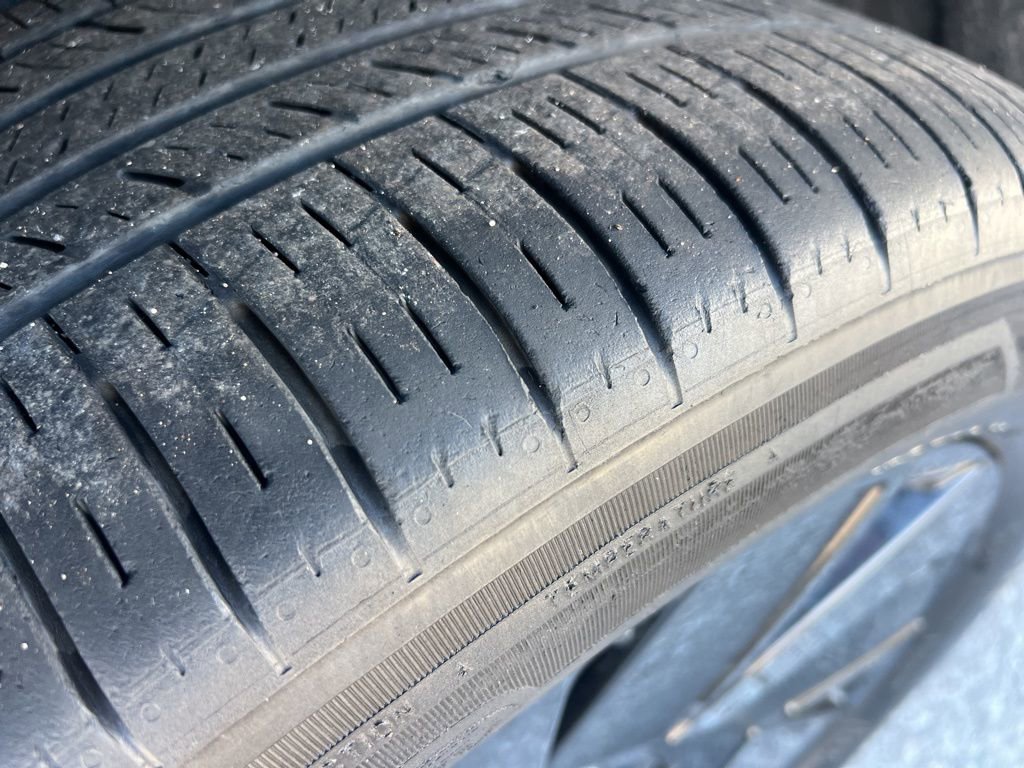 Used 2024 Volkswagen Atlas SE w/ Panoramic Sunroof Package image 9