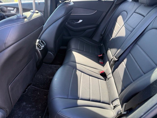 Used 2021 Mercedes-Benz GLC 300 4MATIC image 13