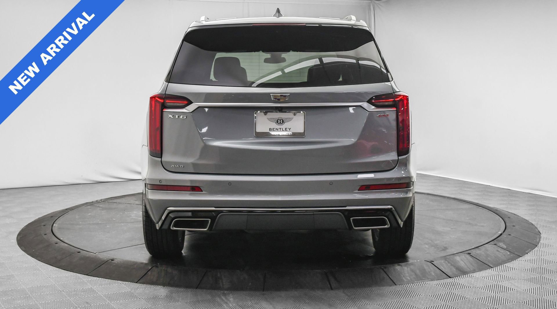 Used 2025 Cadillac XT6 Premium Luxury image 6