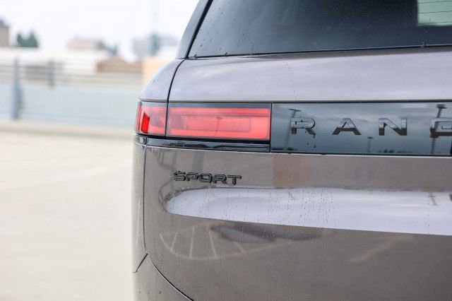New 2025 Land Rover Range Rover Sport Dynamic SE image 7