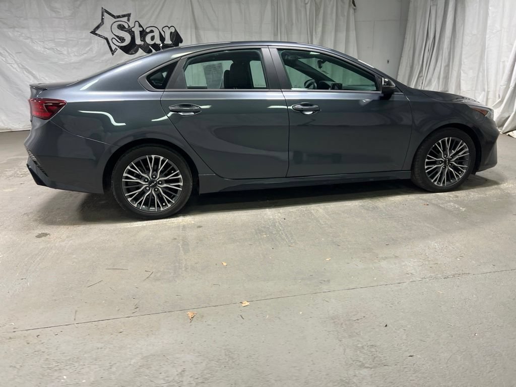 Used 2024 Kia Forte GT-Line w/ GT-Line Premium Package FWD image 8