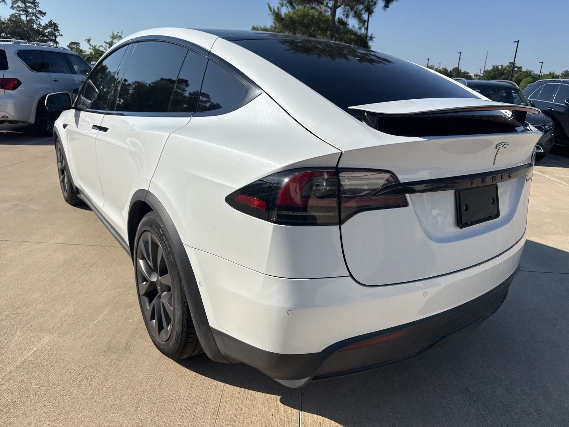 Used 2023 Tesla Model X AWD/4WD image 6