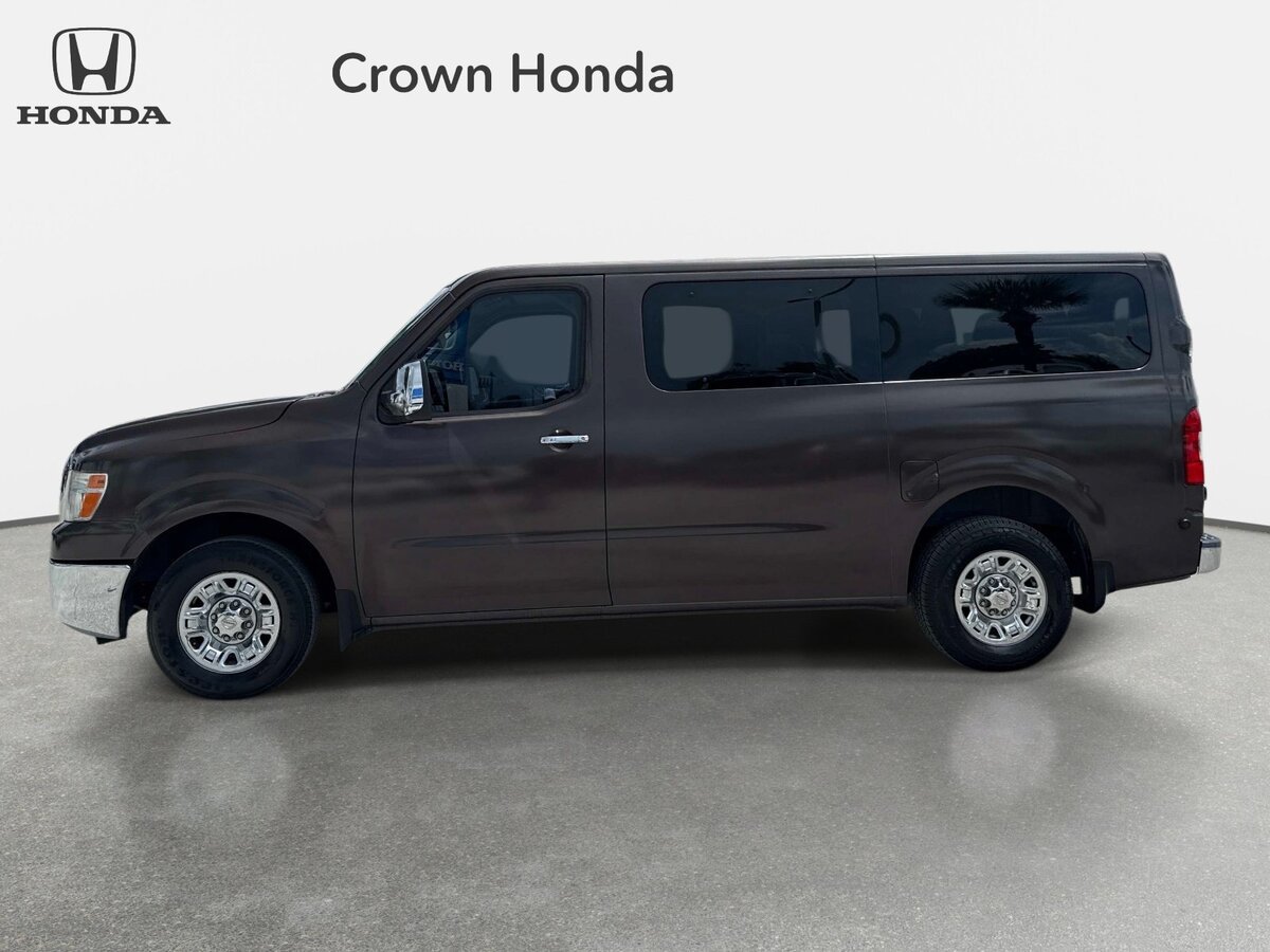 Used 2015 Nissan NV 3500 SV w/ Technology Package RWD image 2