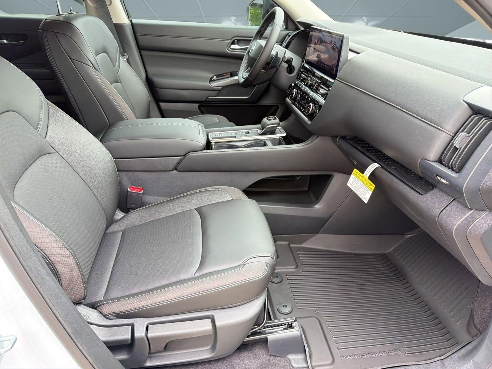 New 2026 Nissan Pathfinder SL image 29