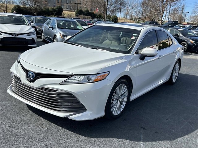 Used 2018 Toyota Camry XLE image 8