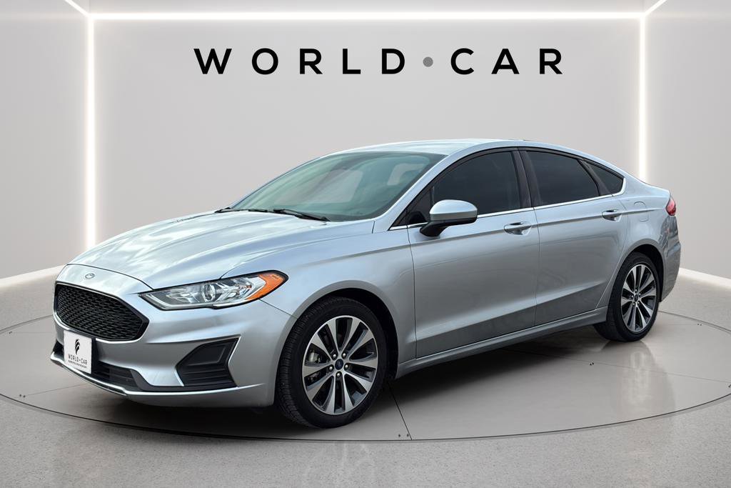 Used 2020 Ford Fusion SE image 11