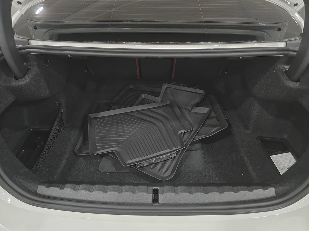 Used 2025 BMW 430i Coupe w/ M Sport Package RWD image 30