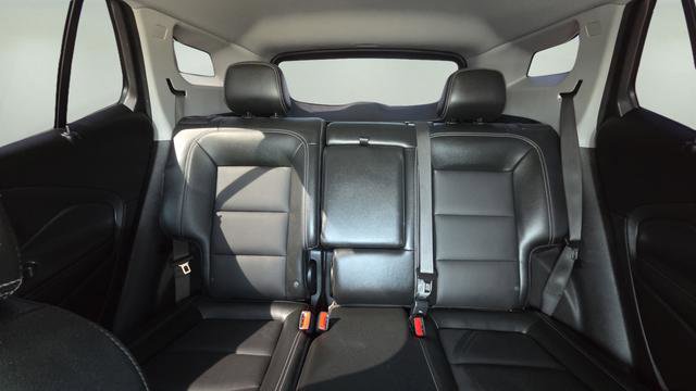 Used 2024 GMC Terrain SLT w/ Infotainment Package II image 14