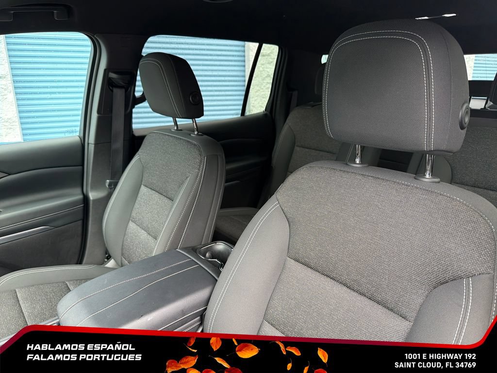 Used 2025 Chevrolet Traverse LT FWD image 26