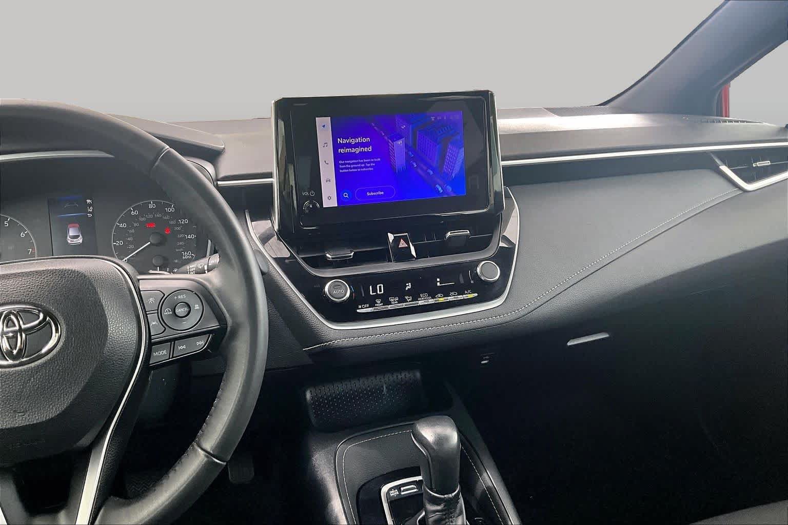 Used 2025 Toyota Corolla SE FWD image 7