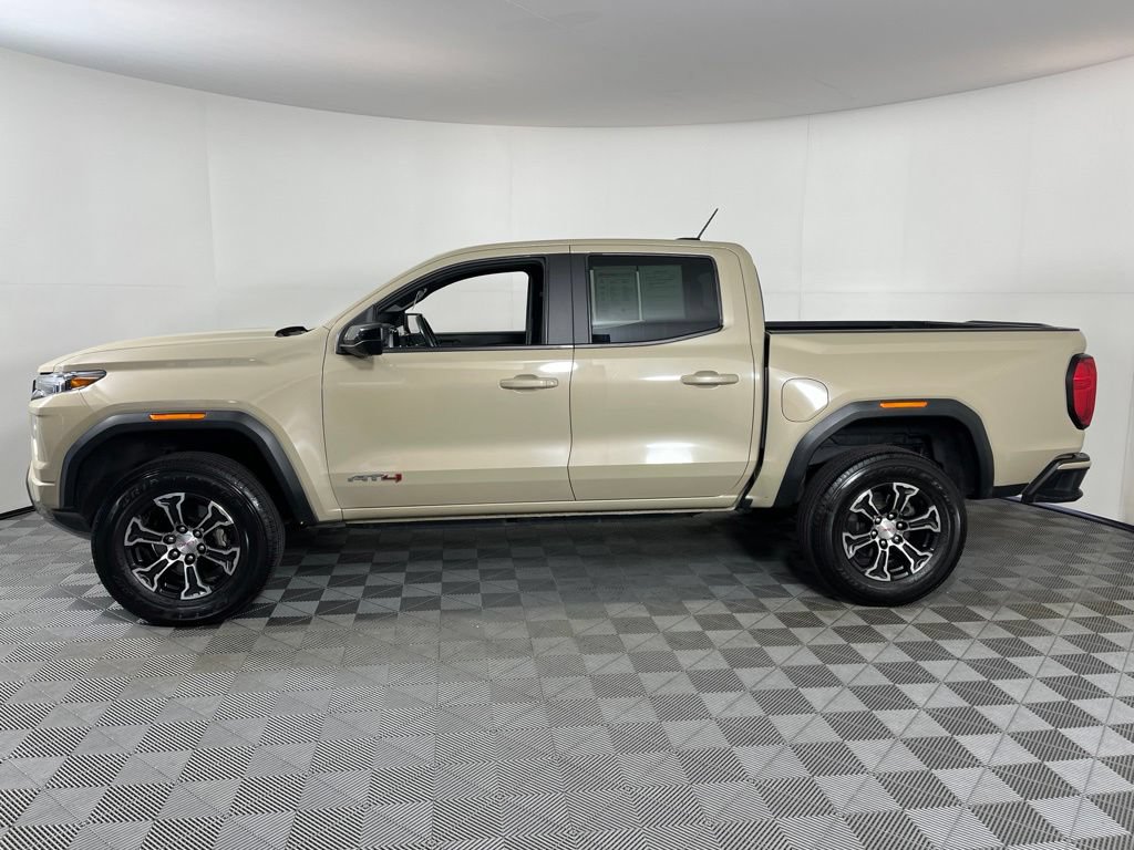 Certified 2023 GMC Canyon AT4 w/ AT4 Premium Package AWD/4WD image 7