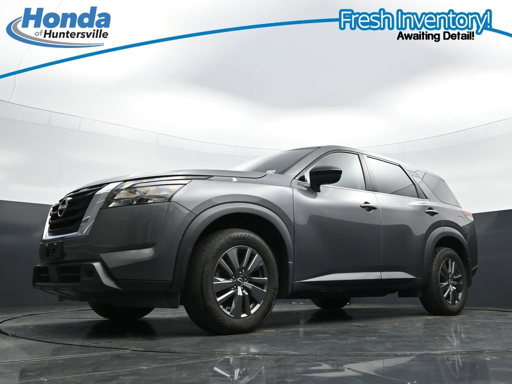 Used 2024 Nissan Pathfinder S AWD/4WD image 26