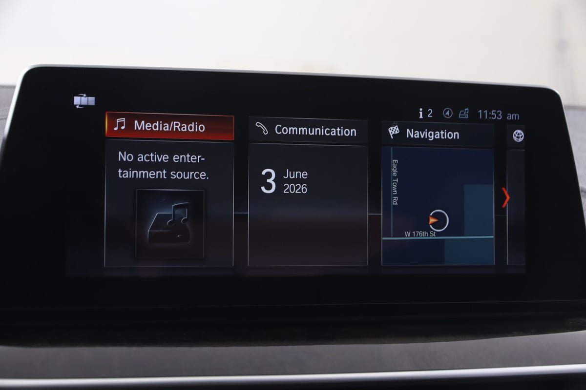 Used 2018 BMW M550i xDrive AWD/4WD image 35