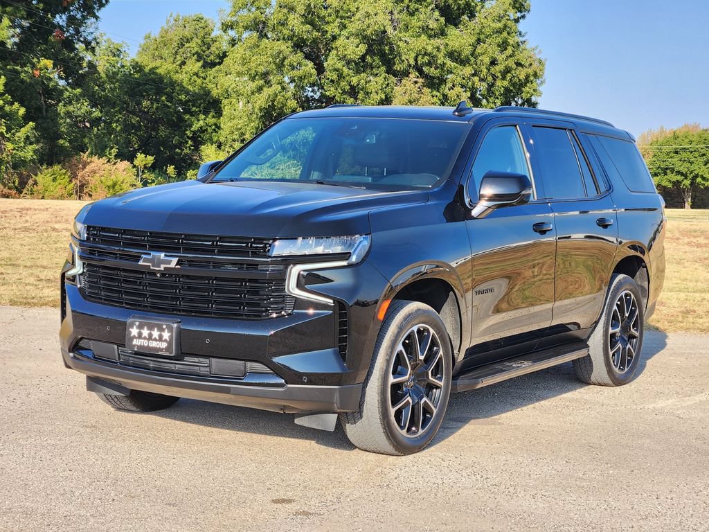 Used 2024 Chevrolet Tahoe RST w/ Luxury Package RWD image 3