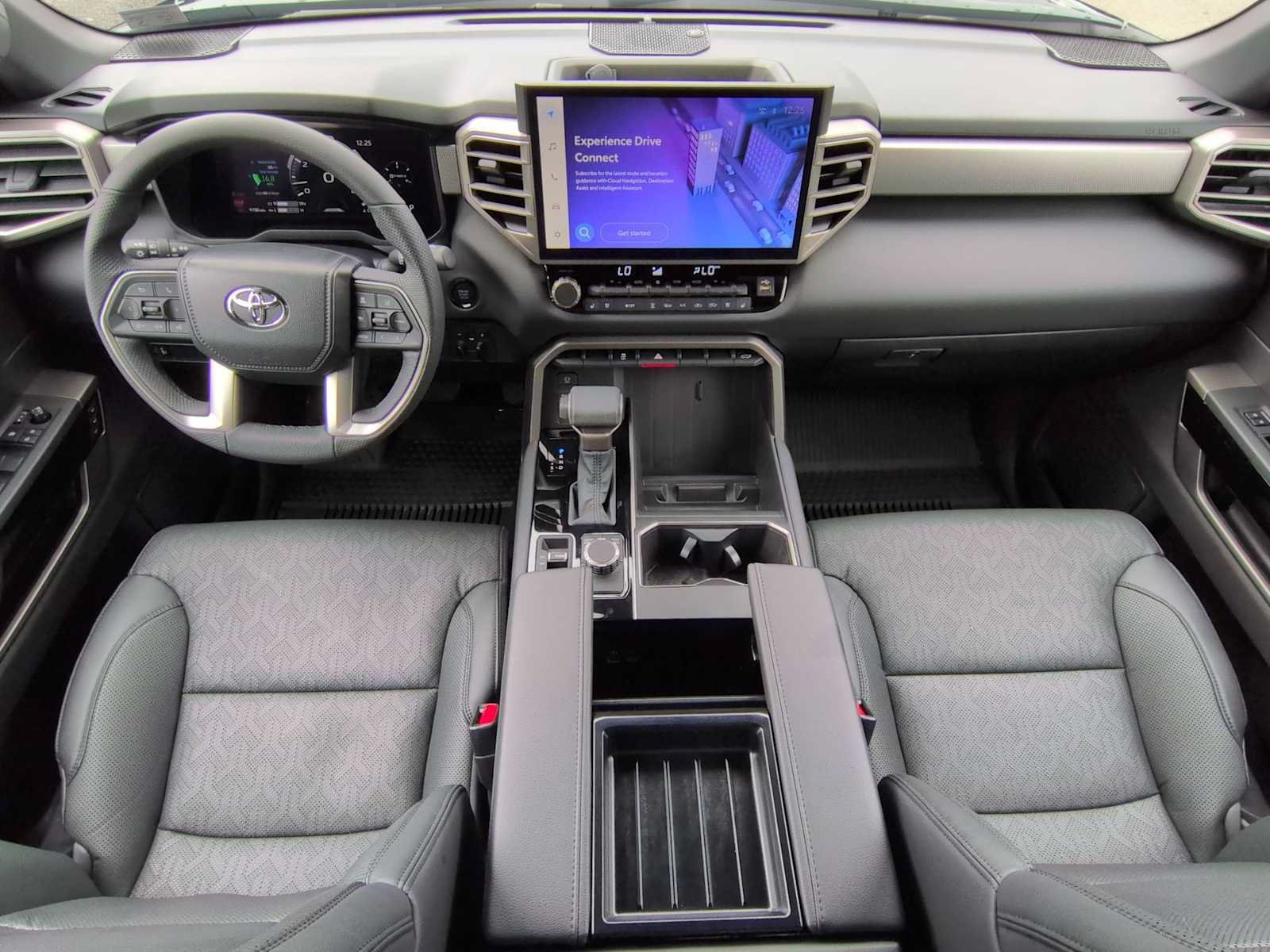 Used 2025 Toyota Tundra Limited AWD/4WD image 16