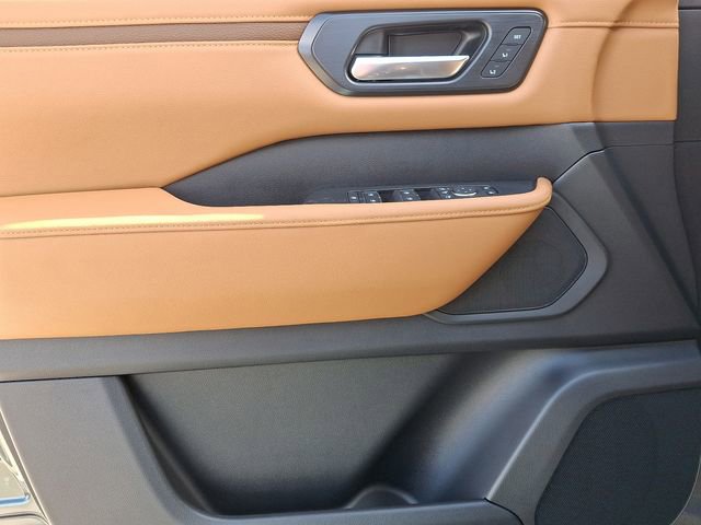 New 2025 Nissan Armada SL w/ Captain's Chari Seat Package image 11