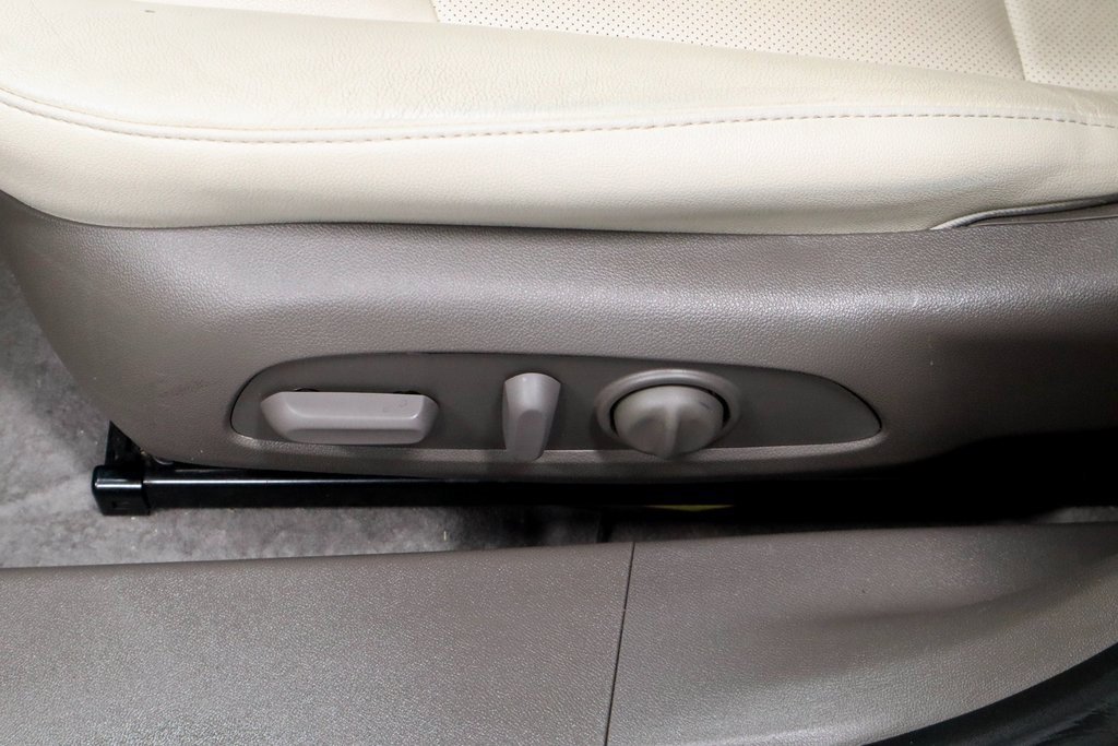 Used 2024 Chevrolet Malibu LT image 24