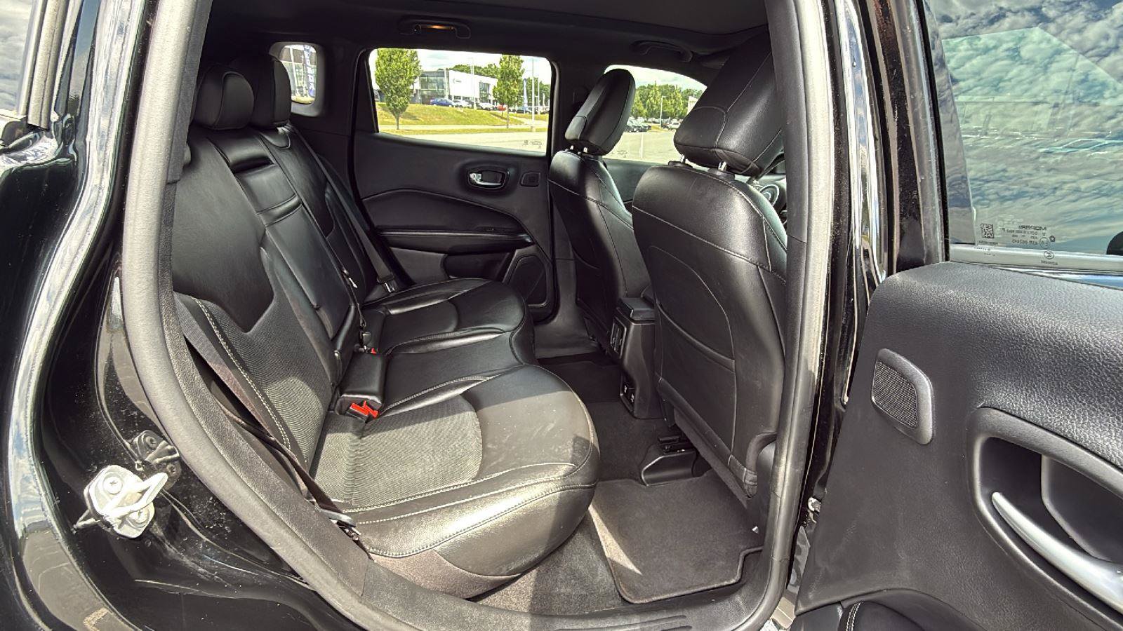 Used 2020 Jeep Compass High Altitude AWD/4WD image 21