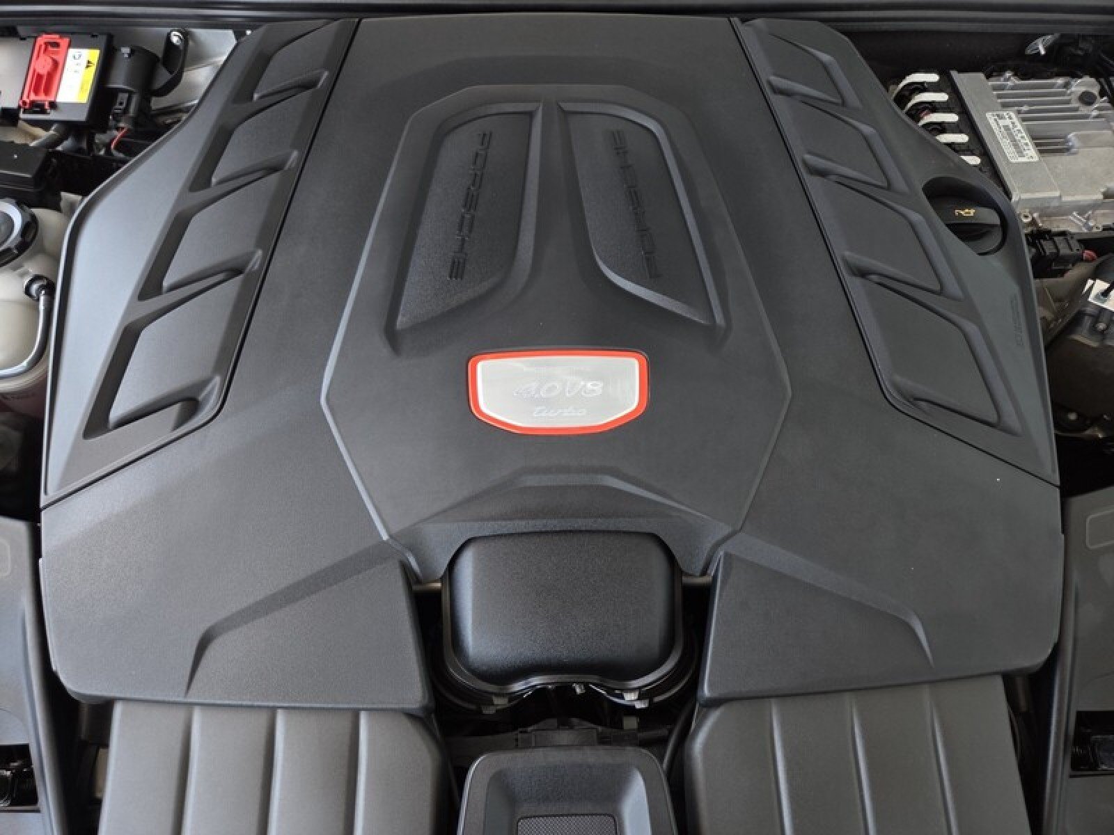 Used 2022 Porsche Cayenne Turbo AWD/4WD image 22
