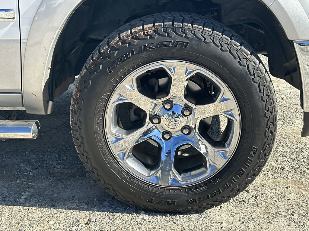 Used 2016 RAM 1500 Laramie w/ Convenience Group image 13