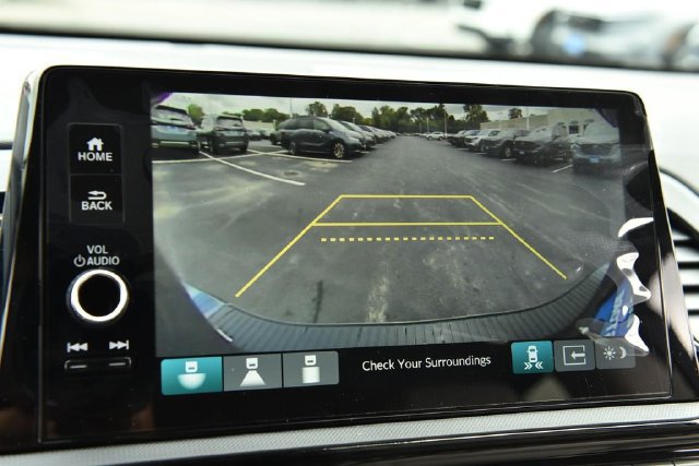 New 2027 Honda Odyssey Touring image 13