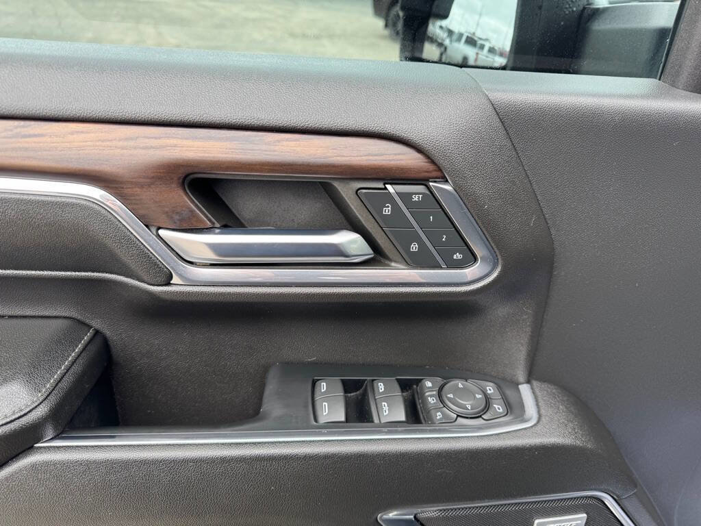 Used 2024 GMC Sierra 2500 SLT w/ Texas SLT Premium Package image 14