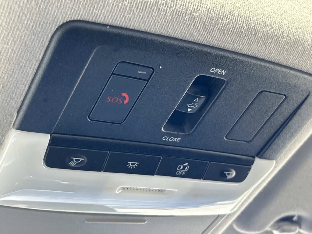 Certified 2023 Nissan Sentra SR w/ SR Premium Package FWD image 30