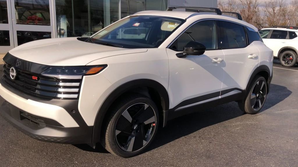 New 2026 Nissan Kicks SR w/ Cold Weather Package image 4