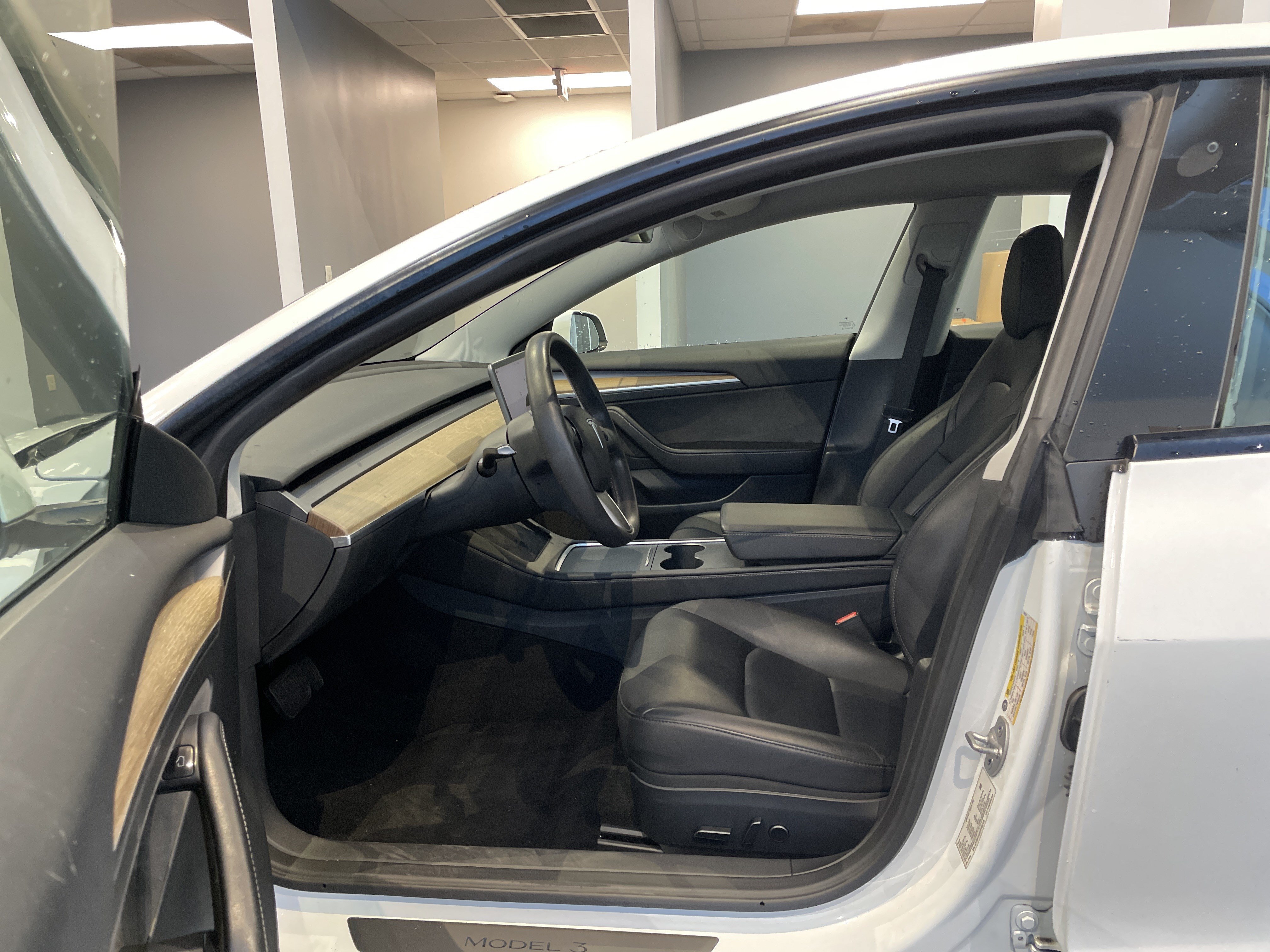 Used 2023 Tesla Model 3 Standard Range RWD image 15