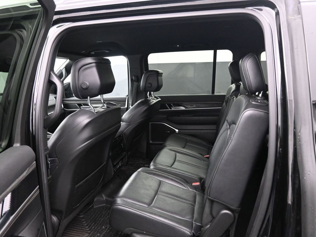 Used 2022 Jeep Wagoneer Series II image 25