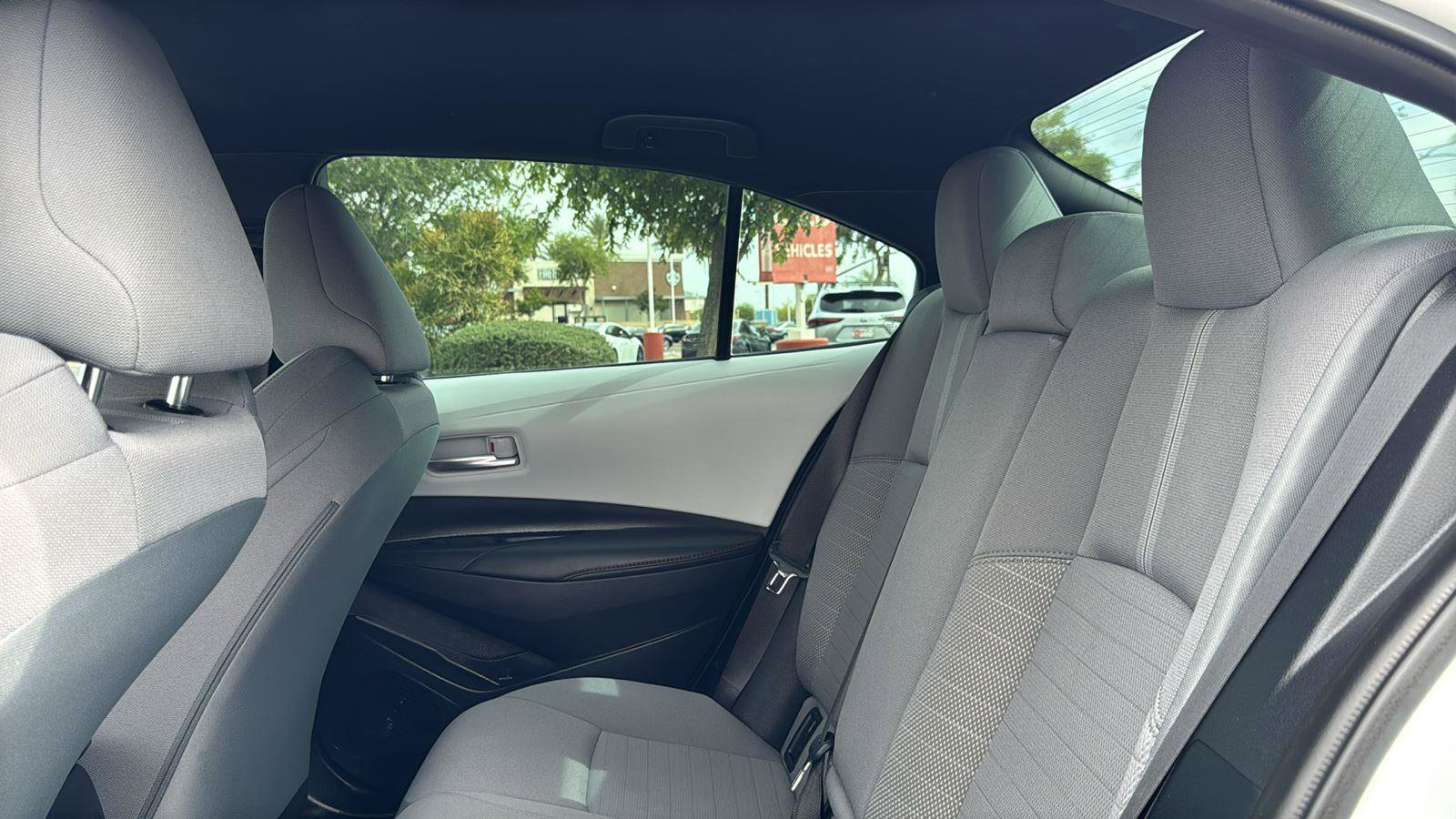 Certified 2025 Toyota Corolla SE w/ Convenience Package image 26