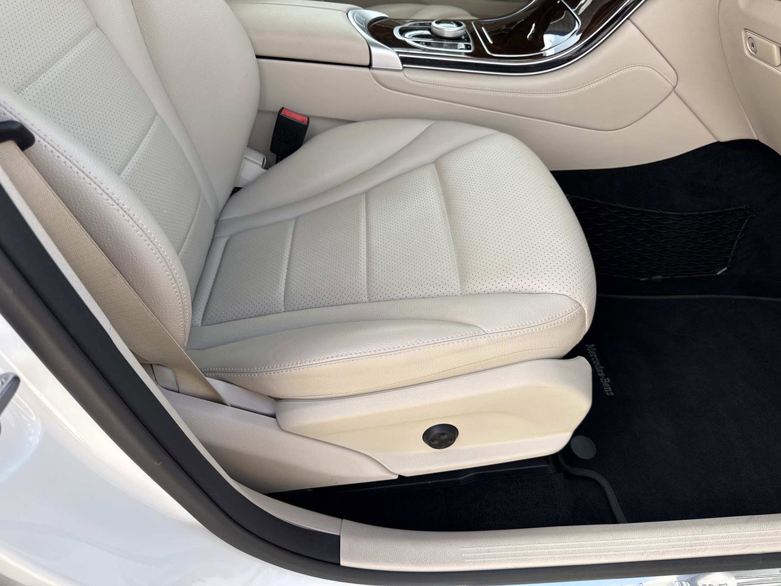 Used 2018 Mercedes-Benz GLC 300 image 12