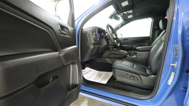 Used 2025 Chevrolet Colorado Trail Boss AWD/4WD image 9