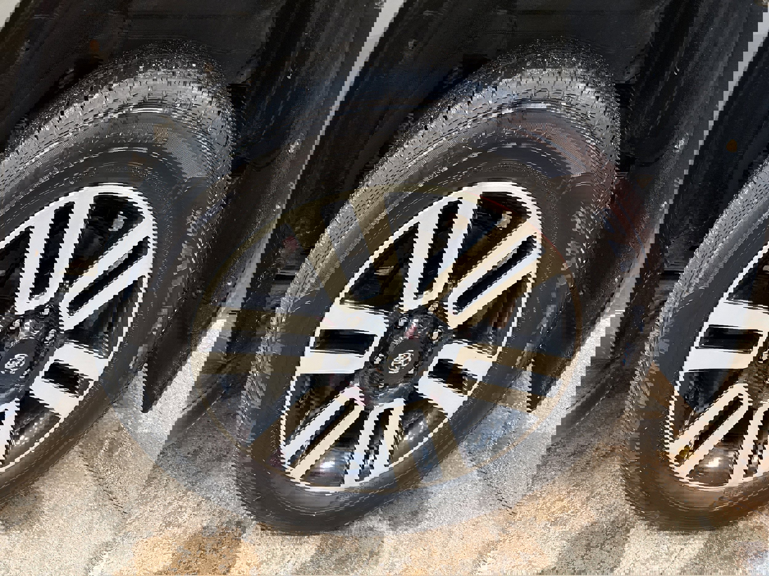 Used 2023 Toyota 4Runner Limited image 8