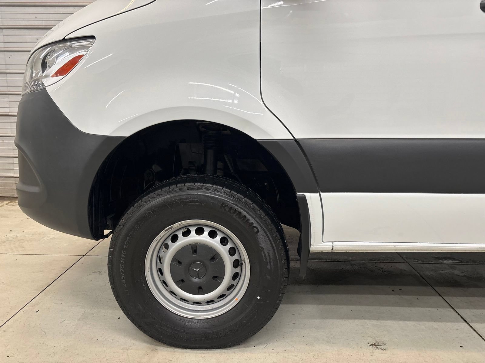 Used 2019 Mercedes-Benz Sprinter 4x4 144 image 4