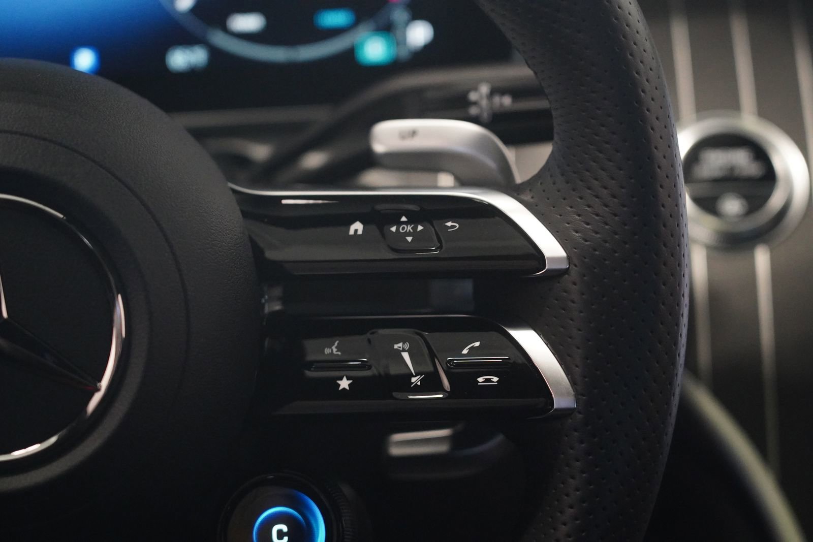 Used 2024 Mercedes-Benz C 43 AMG 4MATIC Sedan image 18